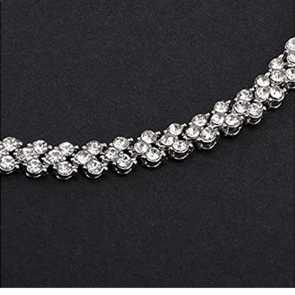 Beautiful Rhinestone Chain Bracelets - Picture 5 of 11